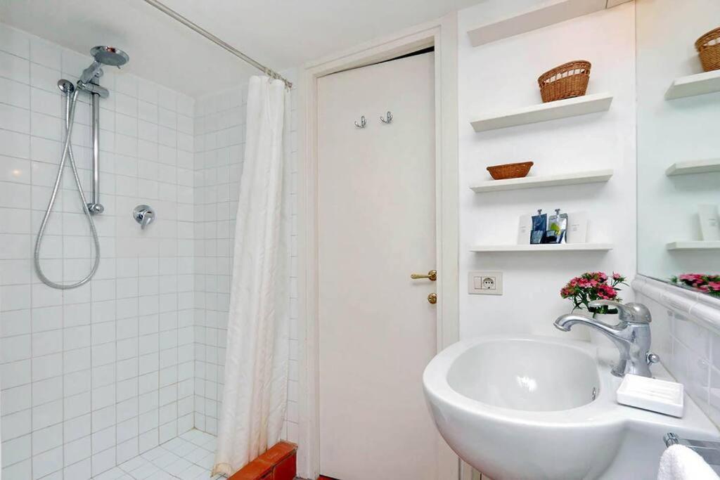 Trastevere Charming Loft | Romeloft Экстерьер фото